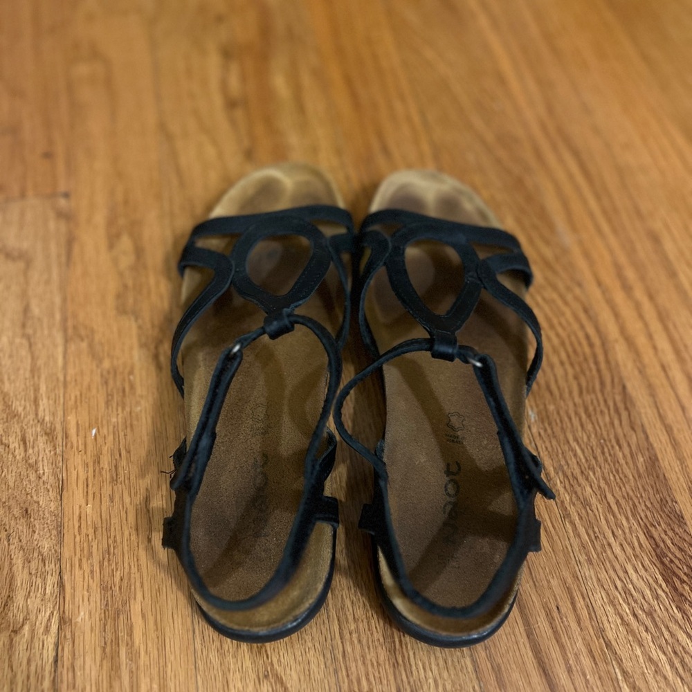 Naot Black Strappy Sandals